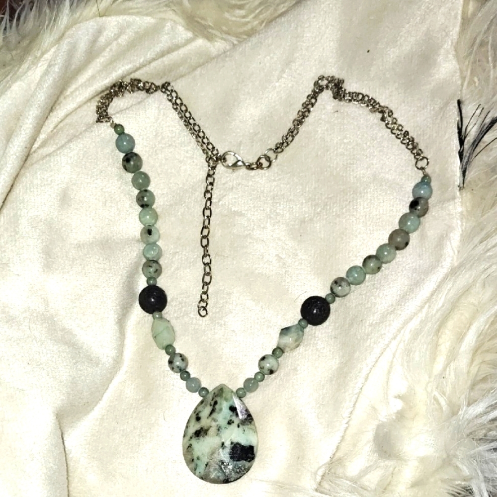 Semi Precious Stone Kiwi Jasper Necklace